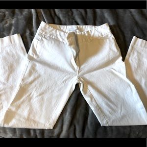 New York & Co White Cropped Pants, size 0
